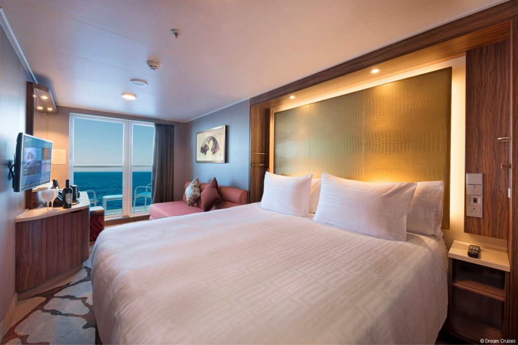 Genting Dream Balcony cabin