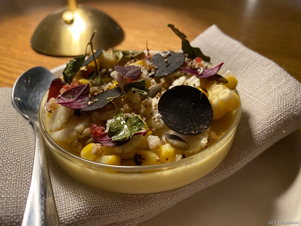 C'est Bon Restaurant in Brisbane