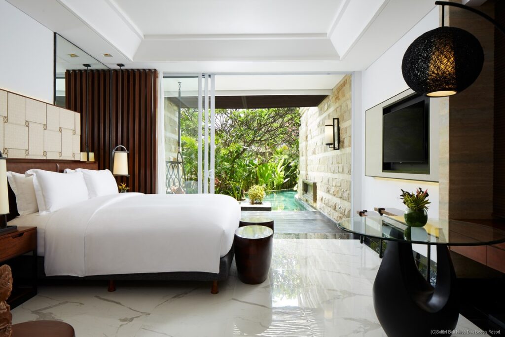 Sofitel Luxury Pool Access Room