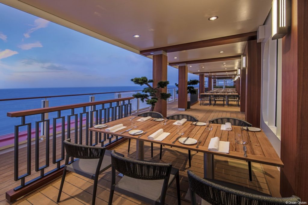 Mark Best Prime Steakhouse & Seafood Grill outdoor dining