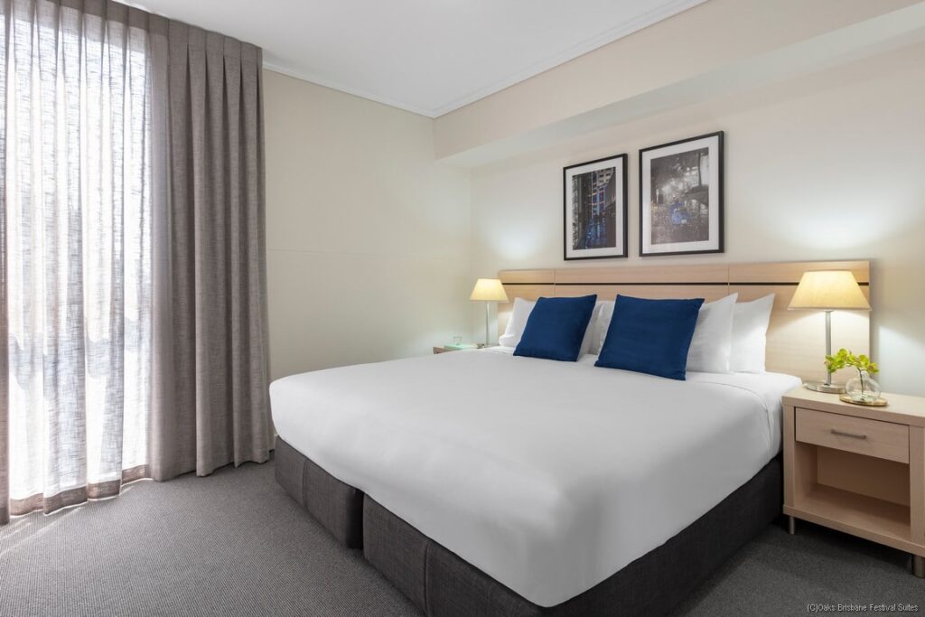 Oaks Brisbane Festival Suites 1 Bed Exec Bedroom