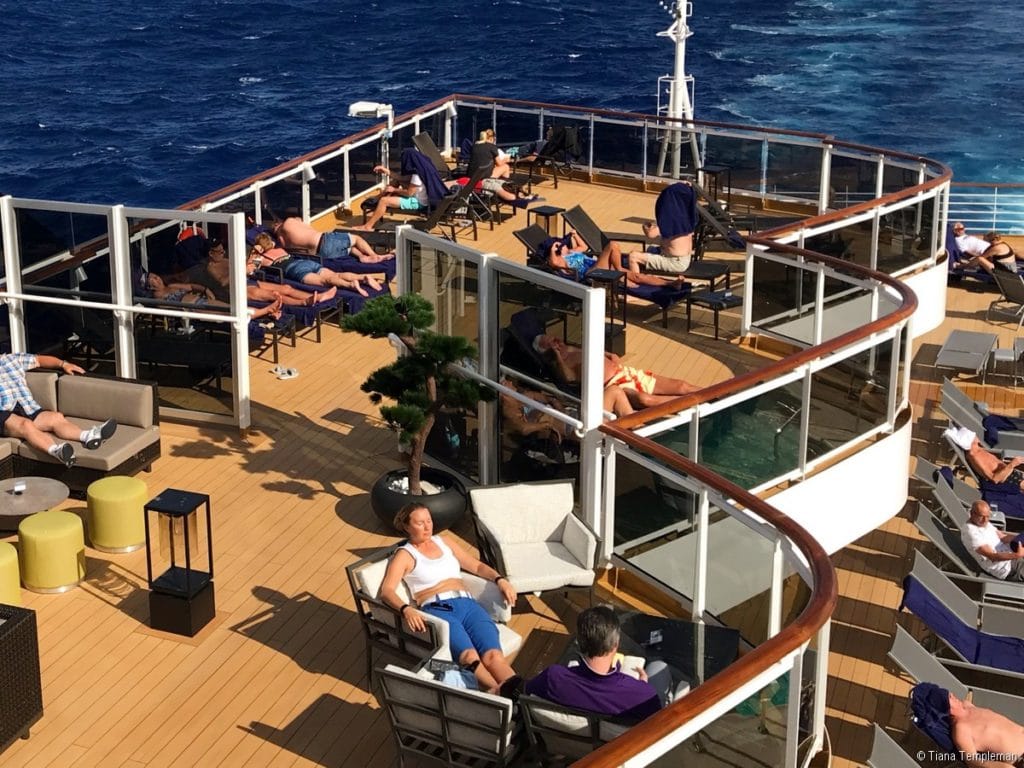 Nieuw Statendam pool deck