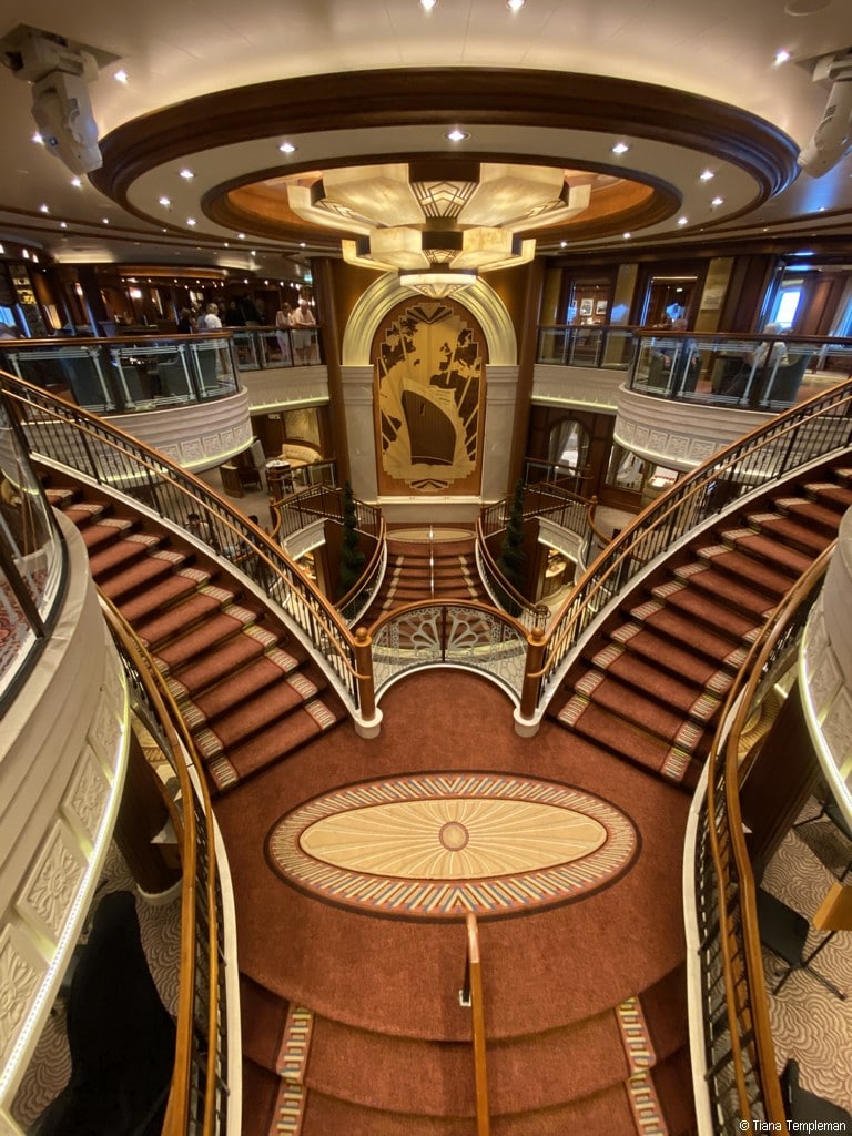 Cunard Queen Elizabeth Grand Staircase