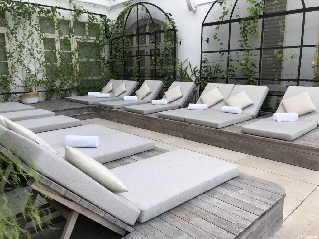 Six Senses Maxwell rooftop pool lounging area