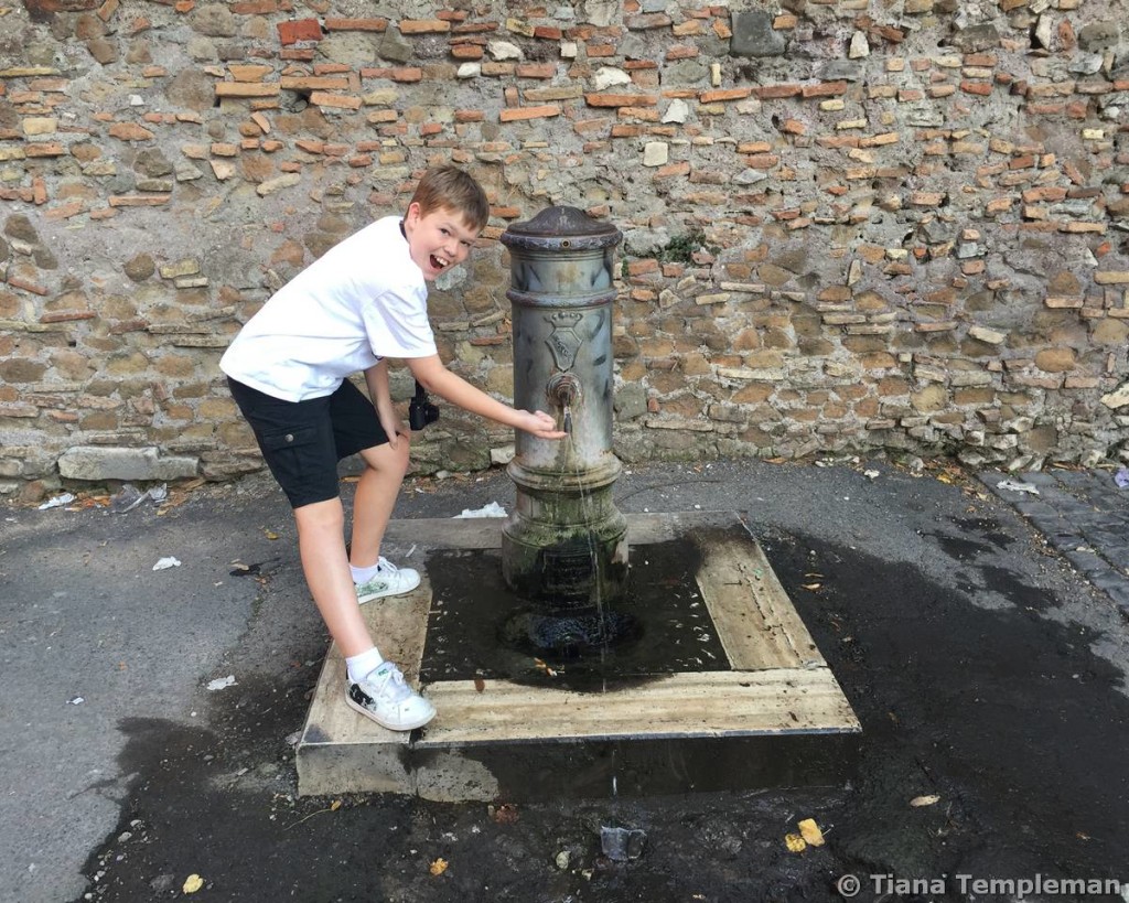 Can you see the 2nd spurt of water?