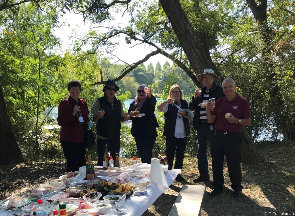 Picnic beside the Cher River