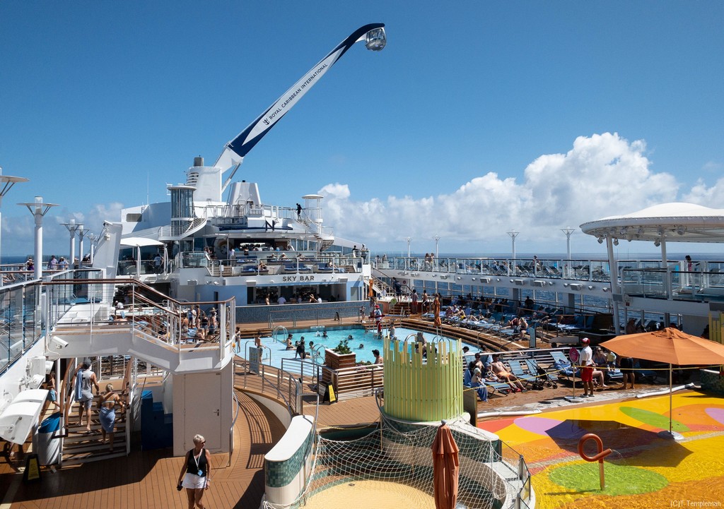 Quantum of the Seas pool deck